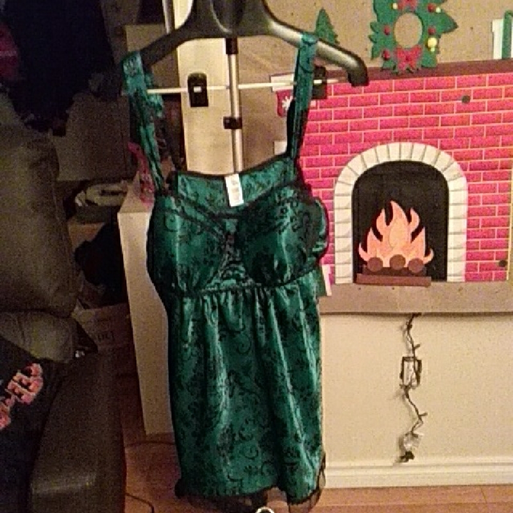 Green & Black Sleeveless Nightie 2X